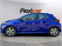 Usado Toyota Yaris Hybrid Active 116 CV (85 kW) 2025 Azul Berlina