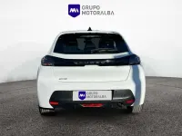 Usado Peugeot 208 Active 102 CV (75 kW) 2024 Blanco Utilitario