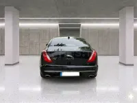 Usado Jaguar XJ Premium Luxury 300 CV (220 kW) 2016 Negro Berlina