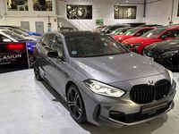 Usado BMW 118 M Sport 136 CV (100 kW) 2024 Gris / plata Utilitario