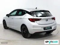 Usado Opel Astra Ultimate 145 CV (106 kW) 2021 Plateado Berlina