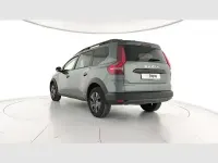 Usado Dacia Jogger Expression 100 CV (73 kW) 2025 Verde Monovolumen