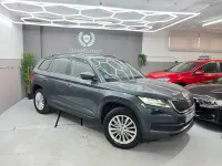 Usado Skoda Kodiaq Ambition 150 CV (110 kW) 2021 Gris / plata SUV