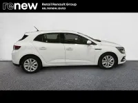 Usado Renault Mégane II Intens 115 CV (84 kW) 2021 Blanco Berlina