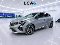 Usado Renault Clio Techno 90 CV (66 kW) 2025 Gris Utilitario