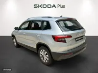 Usado Skoda Karoq Ambition 110 CV (80 kW) 2022 Gris / plateado SUV