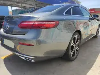 Usado Mercedes E220 194 CV (142 kW) 2017 Gris / plata Coupe