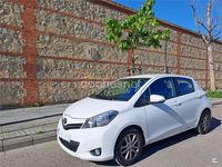 Usado Toyota Yaris Active 99 CV (72 kW) 2014 Blanco Utilitario