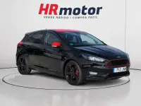 Usado Ford Focus 182 CV (133 kW) 2016 Negro Utilitario