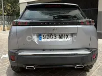 Usado Peugeot 2008 Active 130 CV (95 kW) 2023 Gris / plata SUV