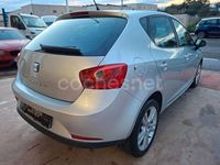 Usado Seat Ibiza Copa 90 CV (66 kW) 2011 Gris / plata Berlina