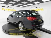 Usado Opel Astra Business 110 CV (80 kW) 2015 Negro Familiar