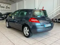Usado Renault Mégane II Expression 110 CV (80 kW) 2007 Gris / plata Berlina