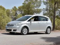 Usado Toyota Corolla Verso Sol 136 CV (100 kW) 2006 Gris / plata Monovolumen