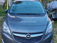 Usado Opel Meriva Selective 110 CV (80 kW) 2017 Gris / plata Monovolumen