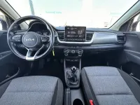 Usado Kia Stonic 84 CV (61 kW) 2023 Amarillo SUV