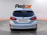 Usado Ford Fiesta Trend 75 CV (55 kW) 2022 Gris Utilitario