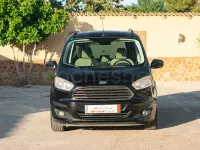 Usado Ford Tourneo Courier Trend 102 CV (75 kW) 2017 Negro Monovolumen