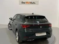 Nuevo Seat Leon FR 150 CV (110 kW) 2026 Gris / plata Berlina