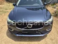 Usado Volvo XC60 Momentum 407 CV (299 kW) 2020 Azul SUV