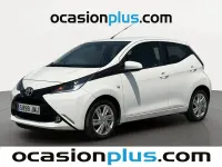 Usado Toyota Aygo X-play 69 CV (50 kW) 2016 Blanco Utilitario