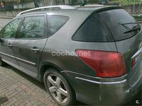 Usado Peugeot 407 Premium 136 CV (100 kW) 2008 Verde Familiar