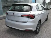 Usado Fiat Tipo Life 130 CV (95 kW) 2022 Gris claro Utilitario
