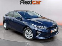 Begagnad Kia Ceed 140 HK (102 kW) 2020 Blå Halvkombi