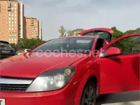 Usado Opel Astra GTC 110 CV (80 kW) 2010 Rojo Berlina