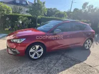 Usado Seat Leon FR 130 CV (95 kW) 2023 Rojo Berlina