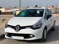 Usado Renault Clio IV Business 75 CV (55 kW) 2016 Blanco Berlina