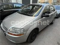 Usado Chevrolet Kalos SE 83 CV (61 kW) 2004 Gris / plata Berlina