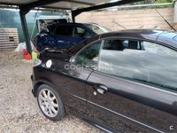 Usado Peugeot 206 CC 138 CV (101 kW) 2004 Negro Descapotable