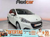 Usado Peugeot 208 Style 82 CV (60 kW) 2018 Blanco Utilitario