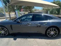 Usado Porsche Panamera 4 462 CV (339 kW) 2021 Gris / plata Berlina