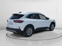 Usado Ford Kuga Titanium 150 CV (110 kW) 2025 Blanco SUV