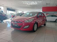 Usado Hyundai i30 100 CV (73 kW) 2014 Rojo Berlina