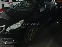 Usado Peugeot 2008 Style 100 CV (73 kW) 2016 Negro SUV