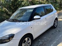 Usado Skoda Fabia Ambition 75 CV (55 kW) 2014 Blanco Berlina
