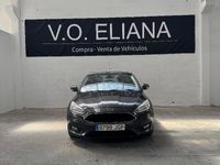 Begagnad Ford Focus Trend 120 HK (88 kW) 2015 Blå Sedan