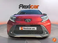 Usado Toyota Aygo X-play 69 CV (50 kW) 2022 Rojo Utilitario