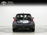 Usado Toyota Yaris Active 116 CV (85 kW) 2025 Gris Utilitario