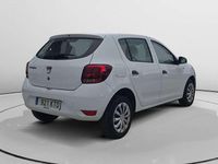 Usado Dacia Sandero Acces 73 CV (53 kW) 2019 Blanco Utilitario