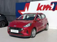Usado Hyundai i10 67 CV (49 kW) 2022 Rojo Utilitario