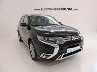 Usado Mitsubishi Outlander P-HEV 224 CV (164 kW) 2021 Negro SUV