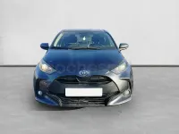 Usado Toyota Yaris 125 CV (91 kW) 2021 Gris / plata Utilitario