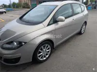 Usado Seat Altea XL Reference 105 CV (77 kW) 2011 Beige Monovolumen