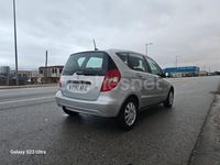 Usado Mercedes A180 Elegance 109 CV (80 kW) 2009 Gris / plata Monovolumen