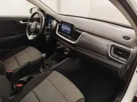 Usado Kia Stonic 101 CV (74 kW) 2025 Blanco SUV