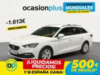 Usado Seat Leon Style 110 CV (80 kW) 2023 Blanco Familiar